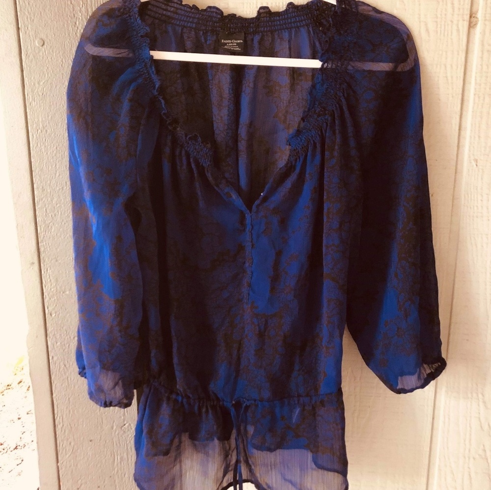 3/$20🍁Size L Sheer Purple/blue Blouse